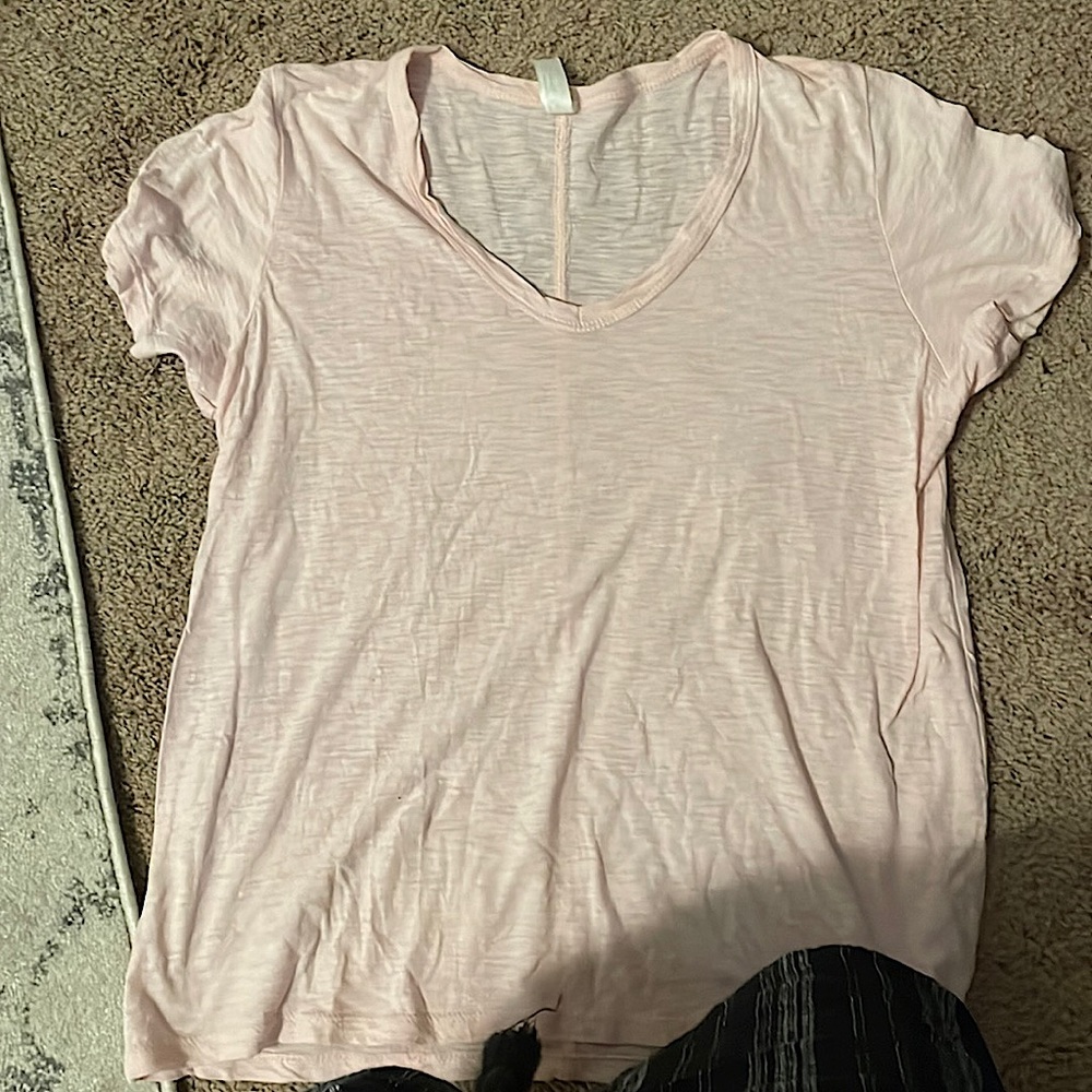 Cute little pink tee size m